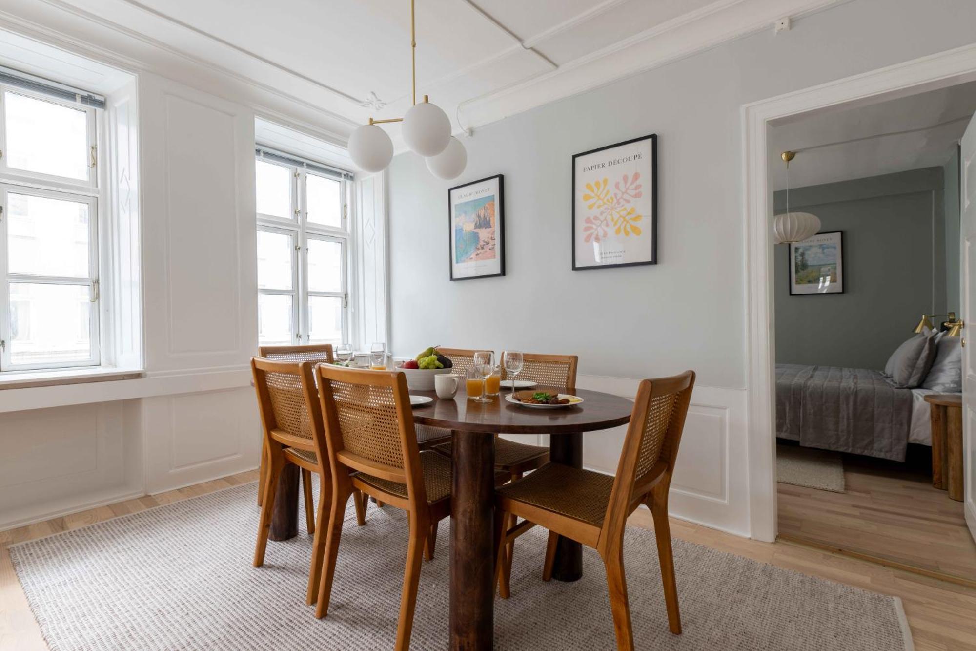 Spacious Tivoli Gardens Apartment W 3 Bedrooms كوبنهاجن المظهر الخارجي الصورة